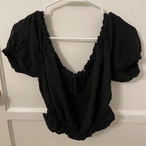 Brandy Melville short sleeve cropped tee